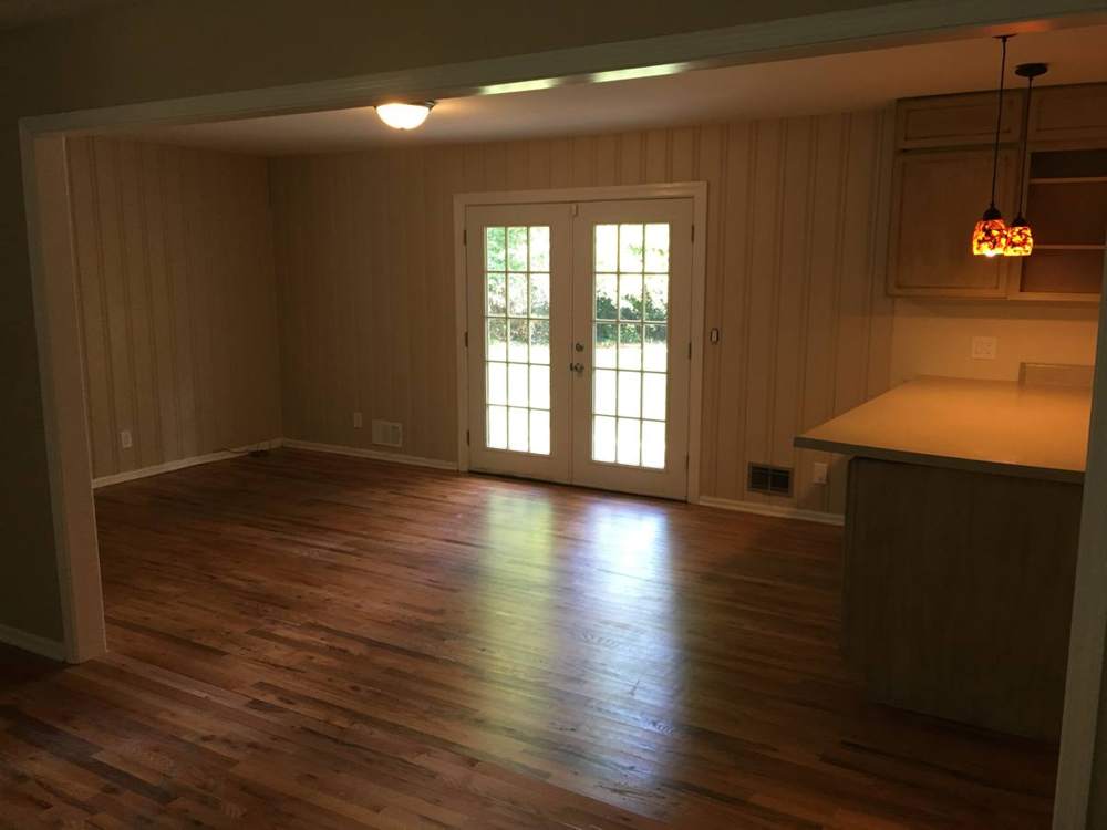 Highview: Living room, other angle
