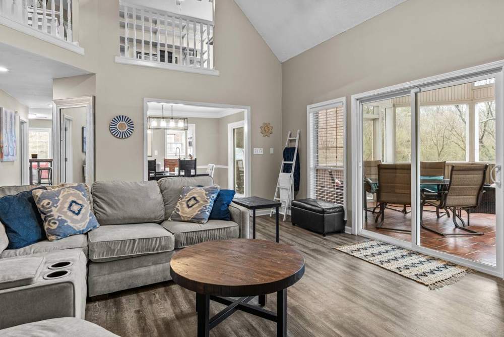 Rose CT Haven: Living room, other angle
