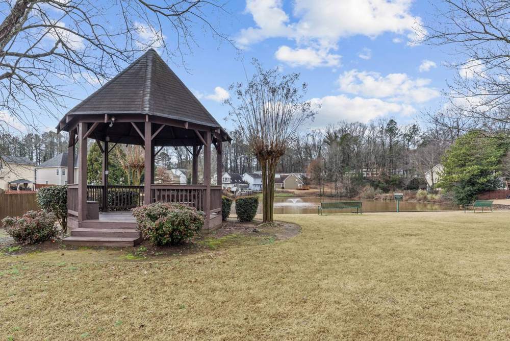 Rose CT Haven: Backyard and gazebo